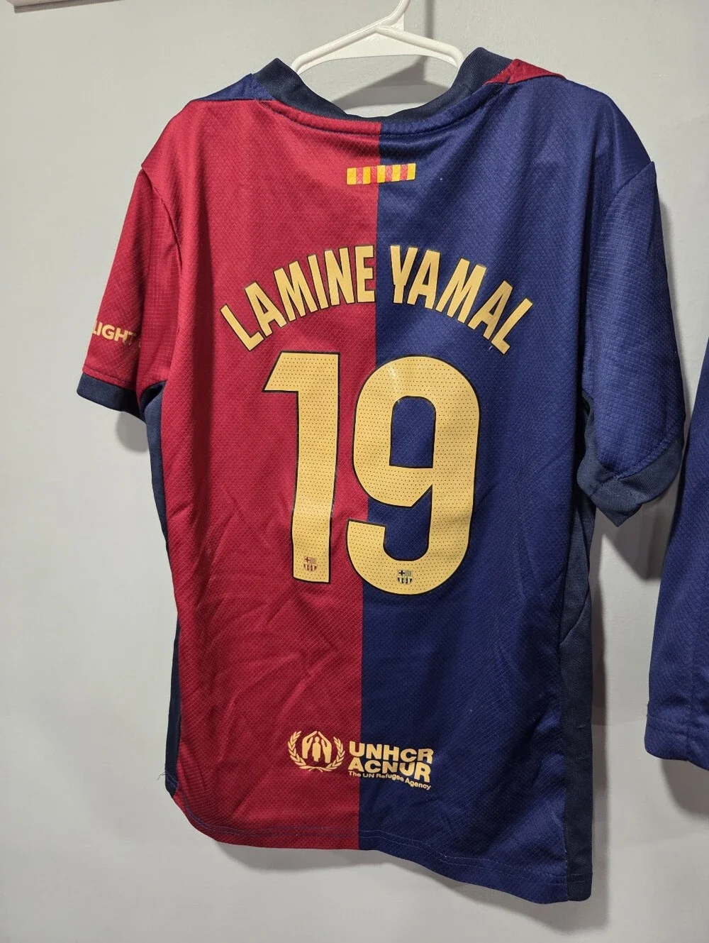 Youth size 28 (youth medium) fc Barcelona 2024-2025 Lamine YamalA few very sma